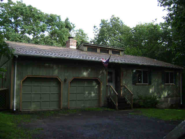 Building photograph for 51 WOODLAND RD